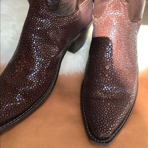 lucchese stingray